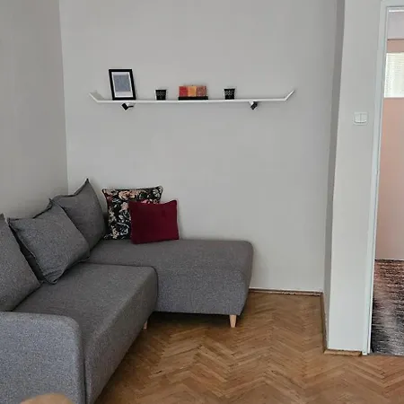 Mieszkanie Na Wynajem Blisko Plazy